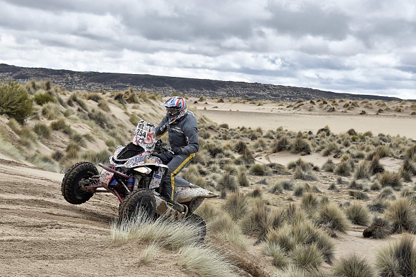 Сергей Карякин выиграл седьмой этап ралли Dakar 2017 и вновь возглавил итоговую классификацию зачета Quad