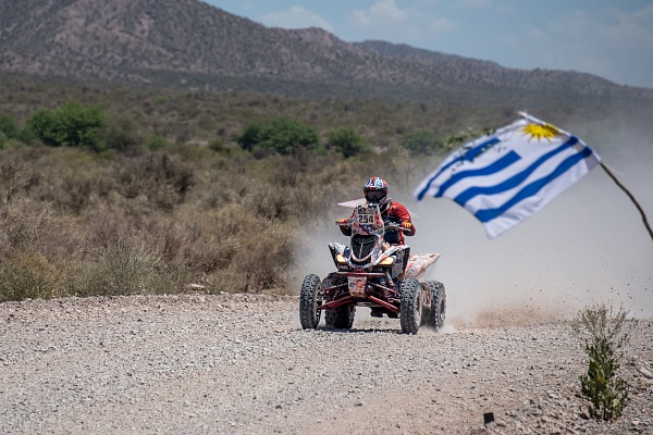 Вновь первый! Сергей Карякин выигрывает 10 этап ралли Dakar 2017